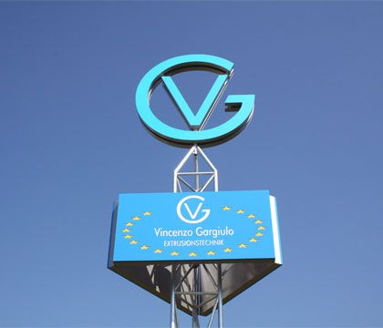 Werbestele Vincenzo Gargiulo Extrusionstechnik