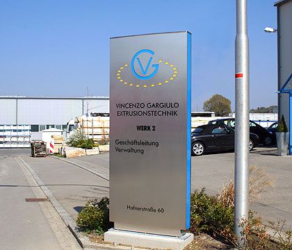 Pylon EGOTYP Wave Highlight Vincenzo Gargiulo Extrusionstechnik