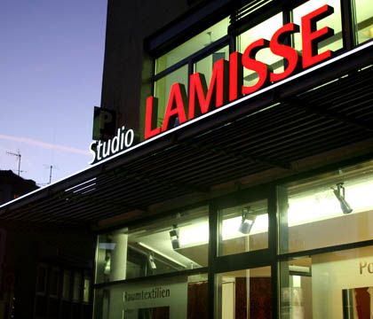 Leuchtreklame EGOLIGHT 4 Raumausstattung Studio Lamisse