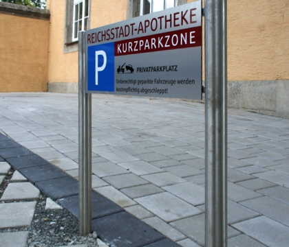 Firmenschild Reichsstadt-Apotheke